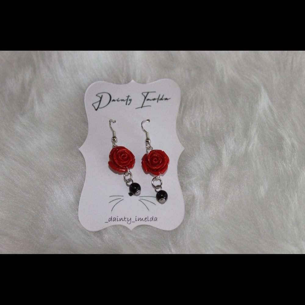 Rose dangle earrings